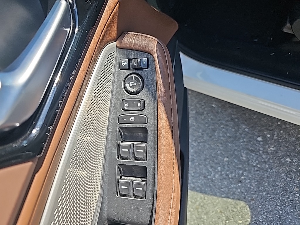 2022 Acura MDX Technology photo 8
