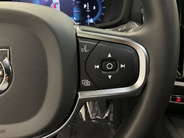 Used 2024 Gray Volvo B5 Core Dark Theme image 13