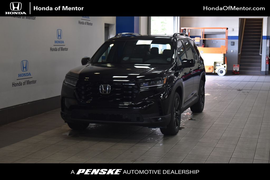 2025 Honda Pilot Black Edition's photo