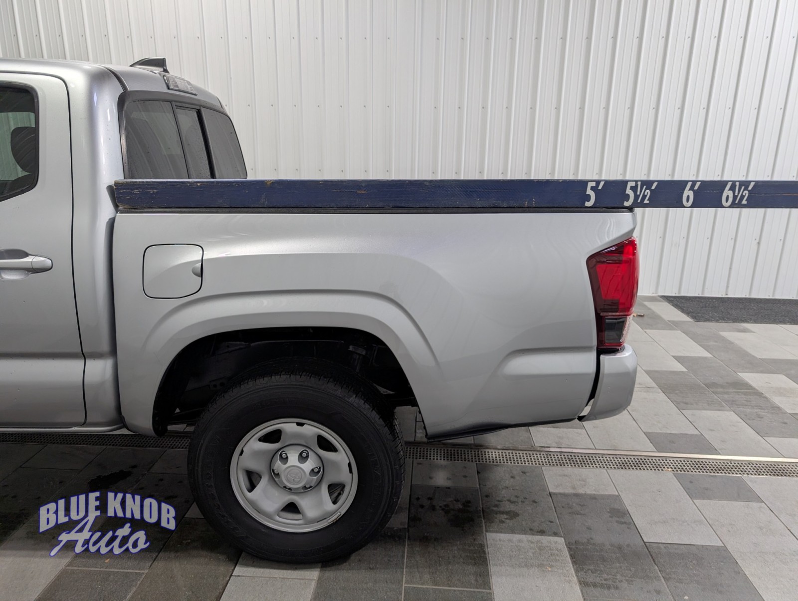 2023 Toyota Tacoma SR photo 3