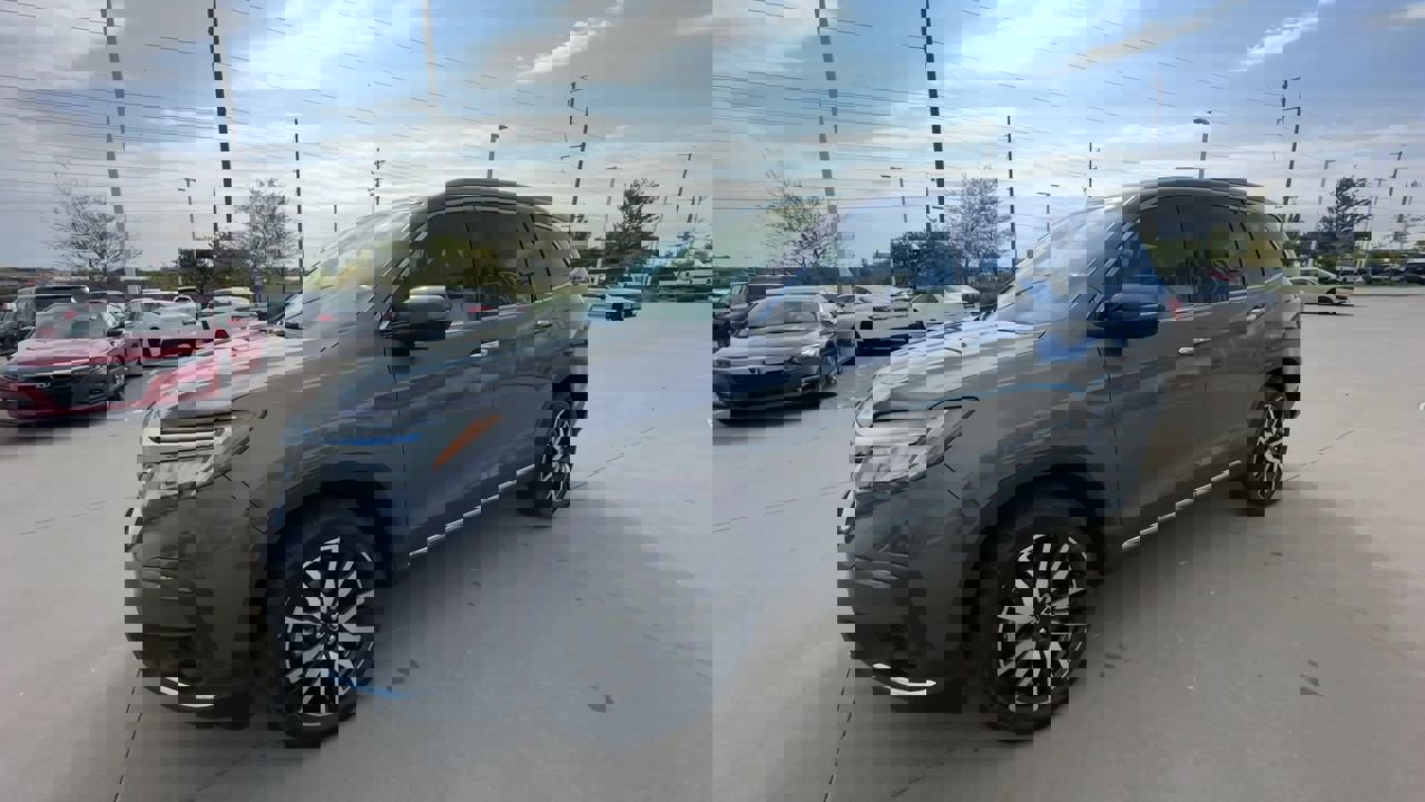 2022 Honda Pilot Touring photo 4