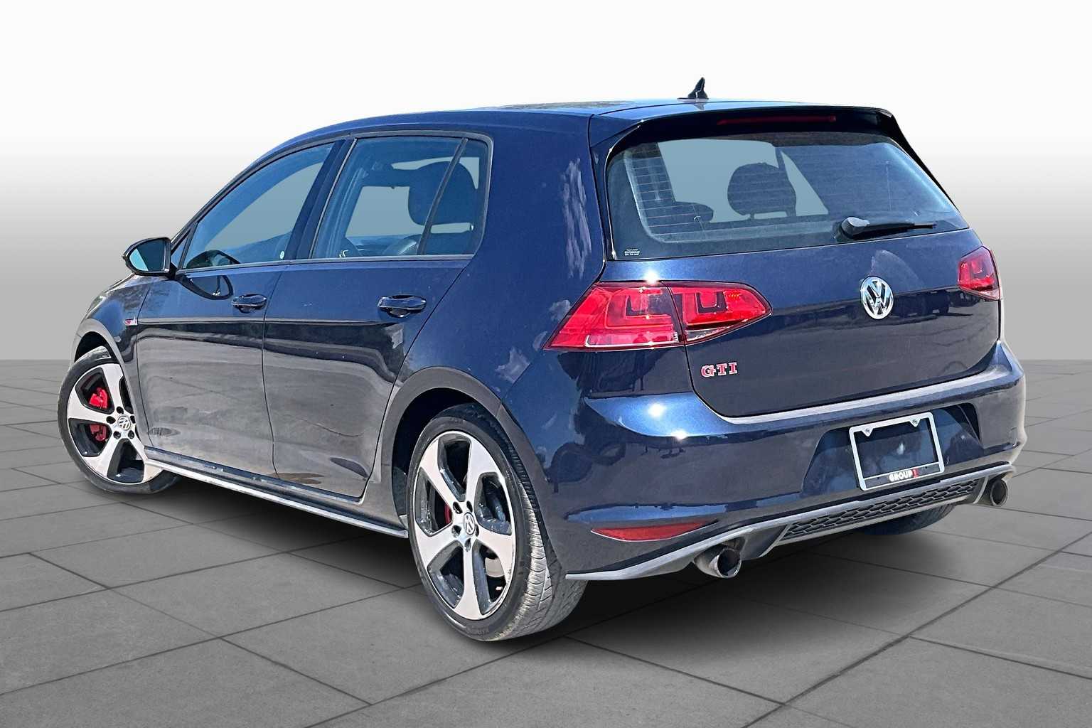 2017 Volkswagen Golf GTI Sport SE Autobahn photo 11