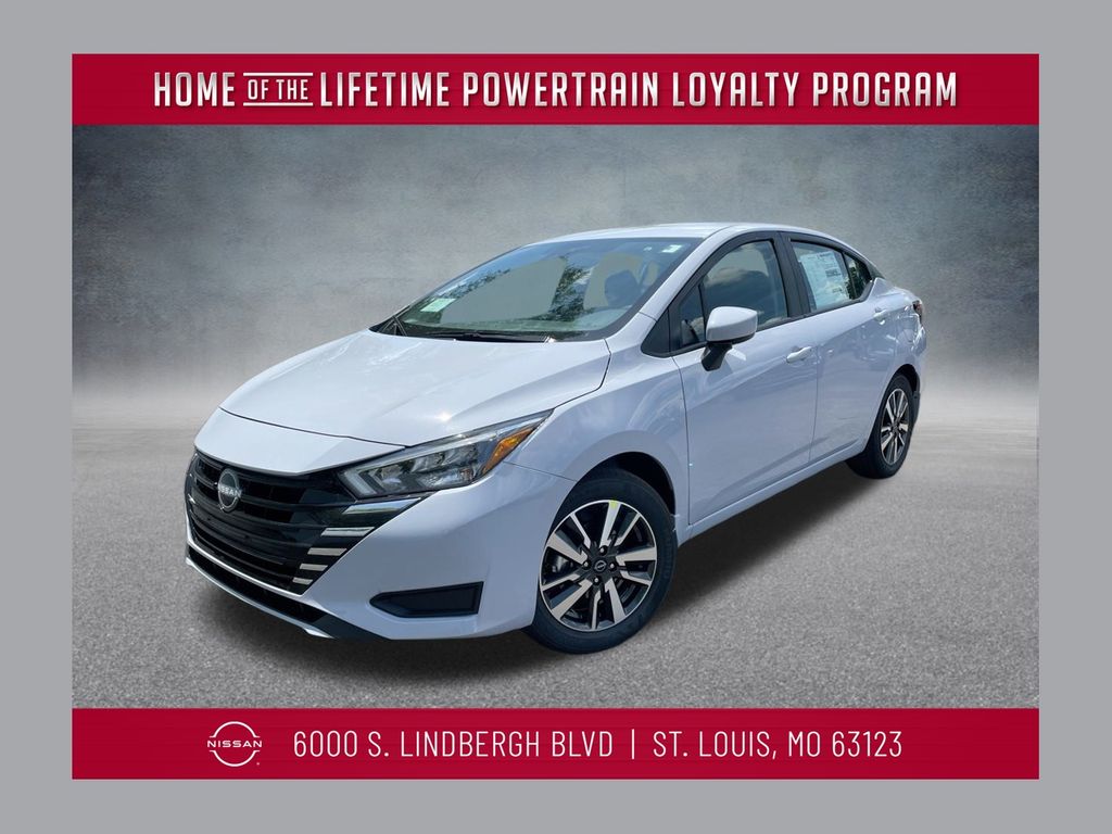 2025 Nissan Versa SV's photo