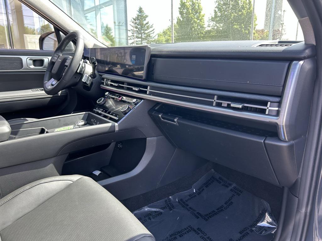 2025 Hyundai Santa Fe Limited photo 25