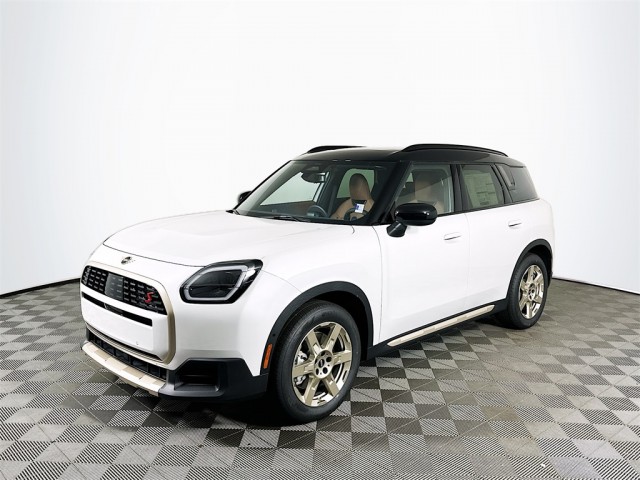 2025 MINI Countryman Signature Plus