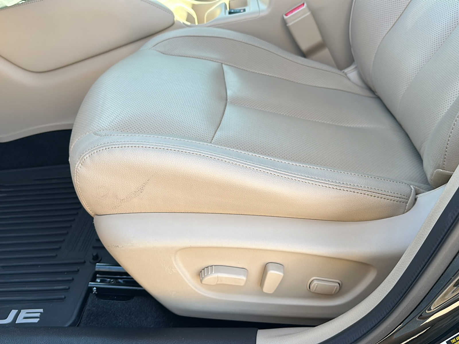 2020 Nissan Rogue SL photo 3