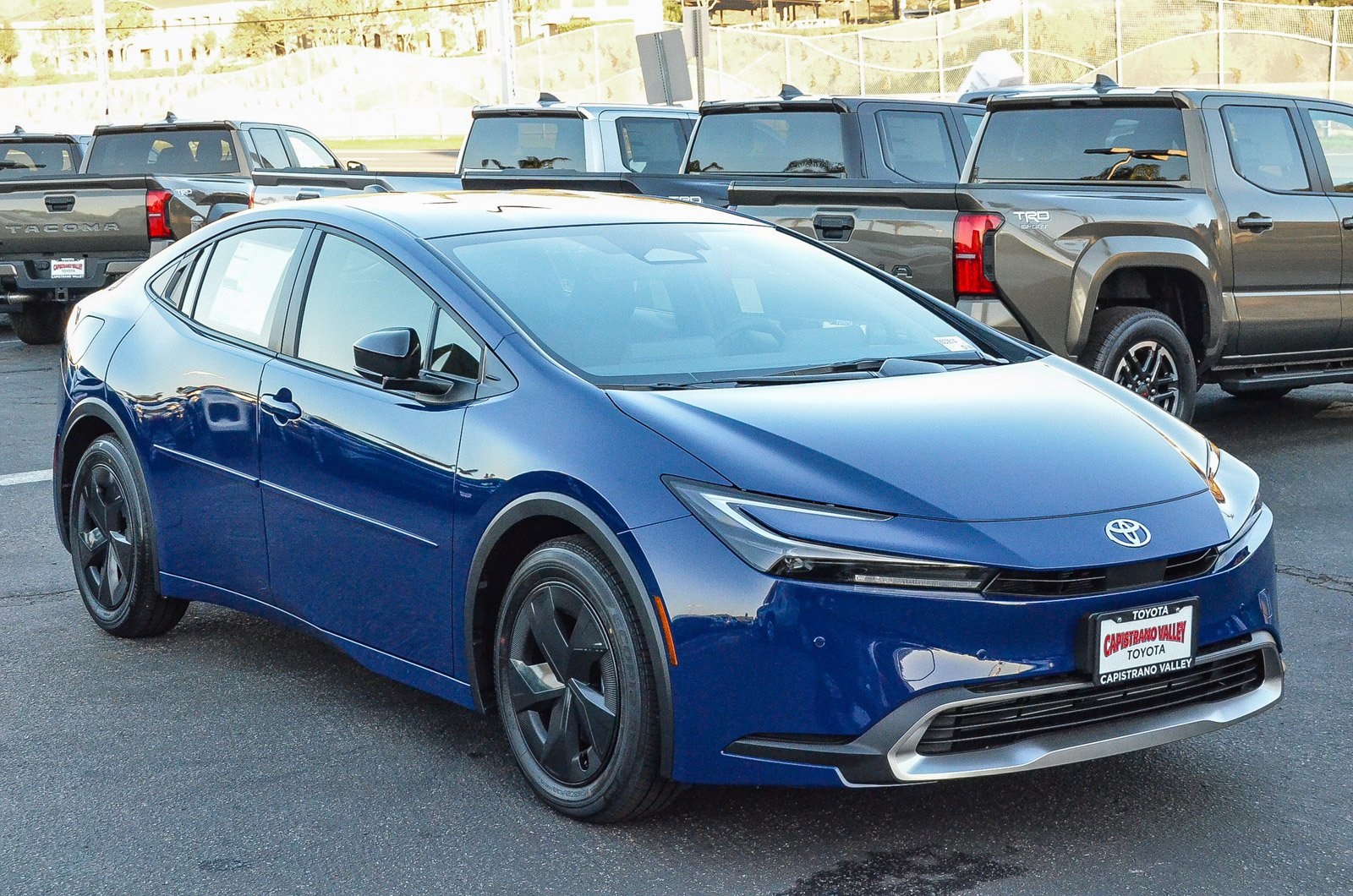 2026 Toyota Prius Plug-in Hybrid SE photo 3