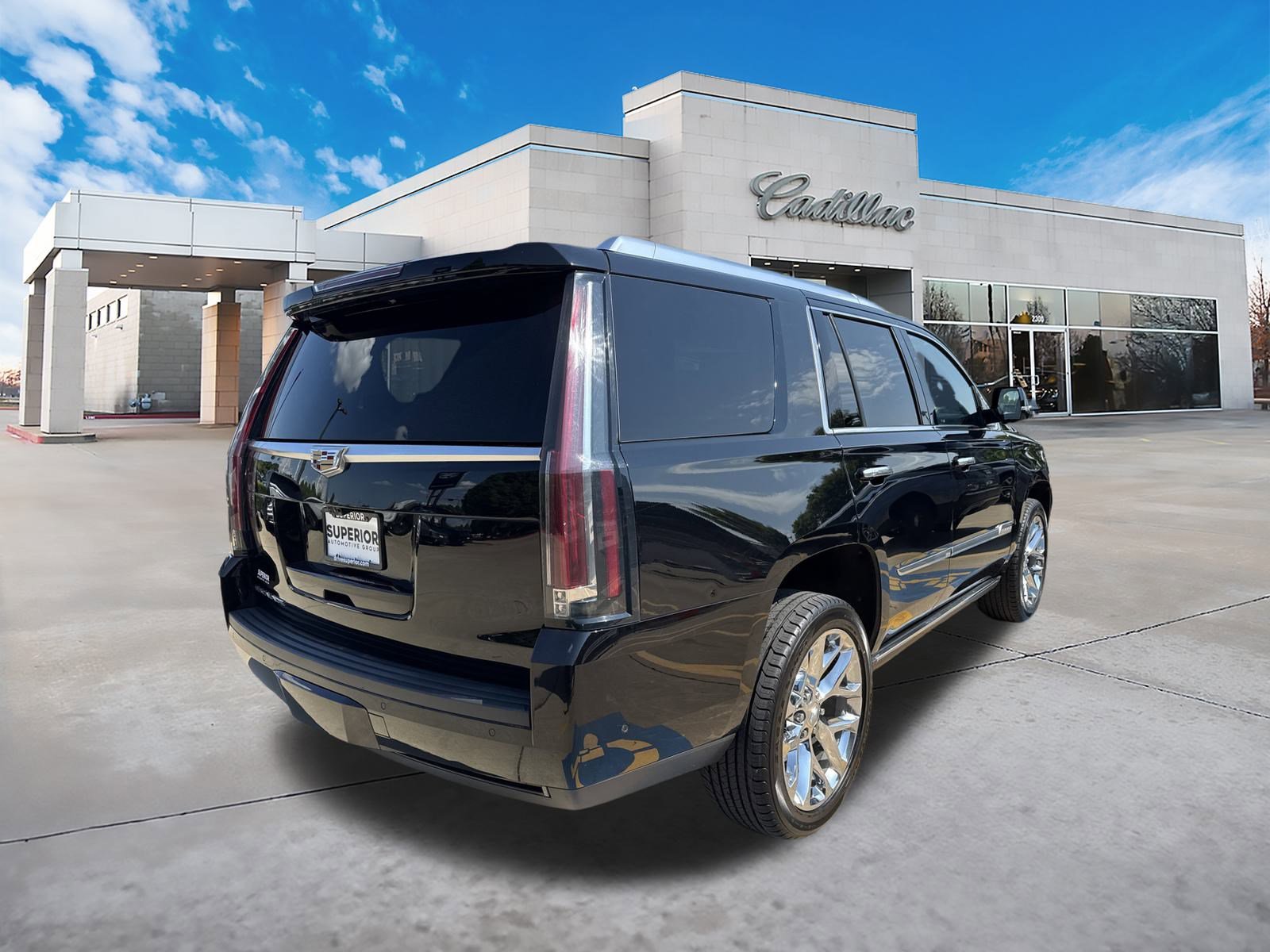 2019 Cadillac Escalade Premium Luxury photo 3