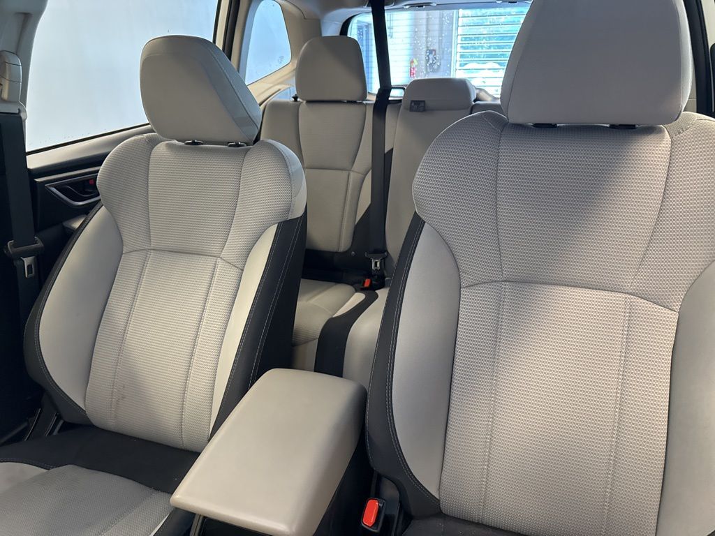 2022 Subaru Forester Base photo 17