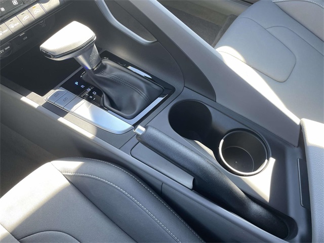 2024 Hyundai Elantra SEL photo 23