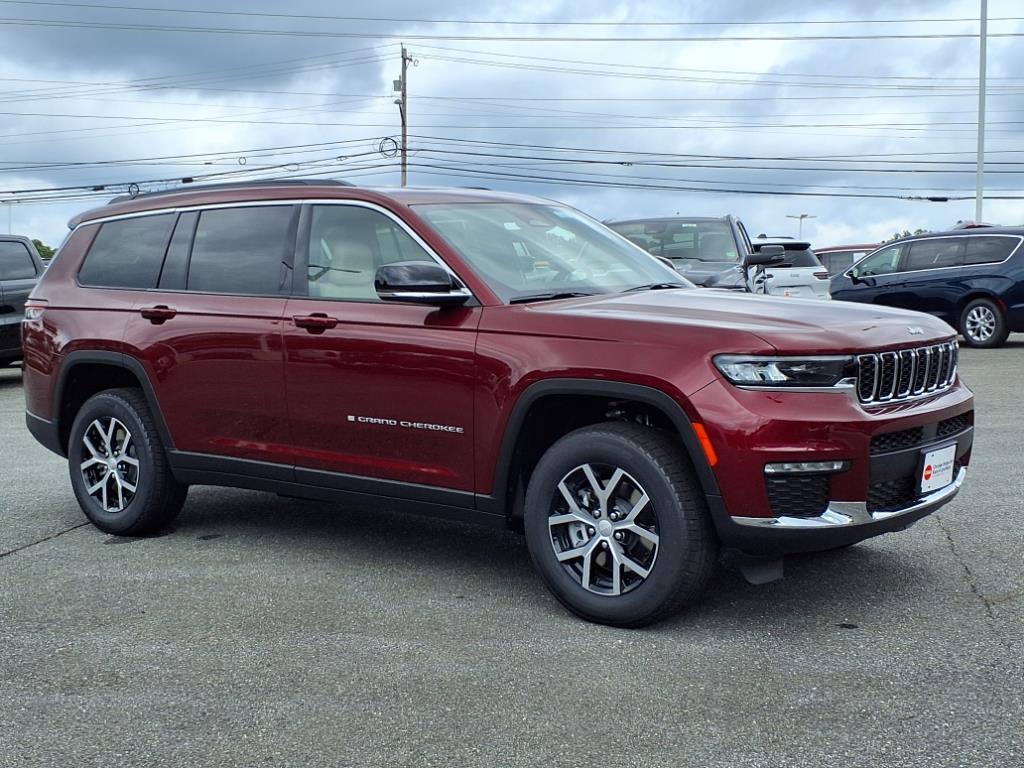 2025 Jeep Grand Cherokee Limited photo 2