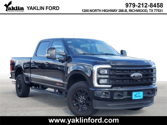 New 2024 Ford Super Duty F-250® LARIAT Crew Cab in Richwood