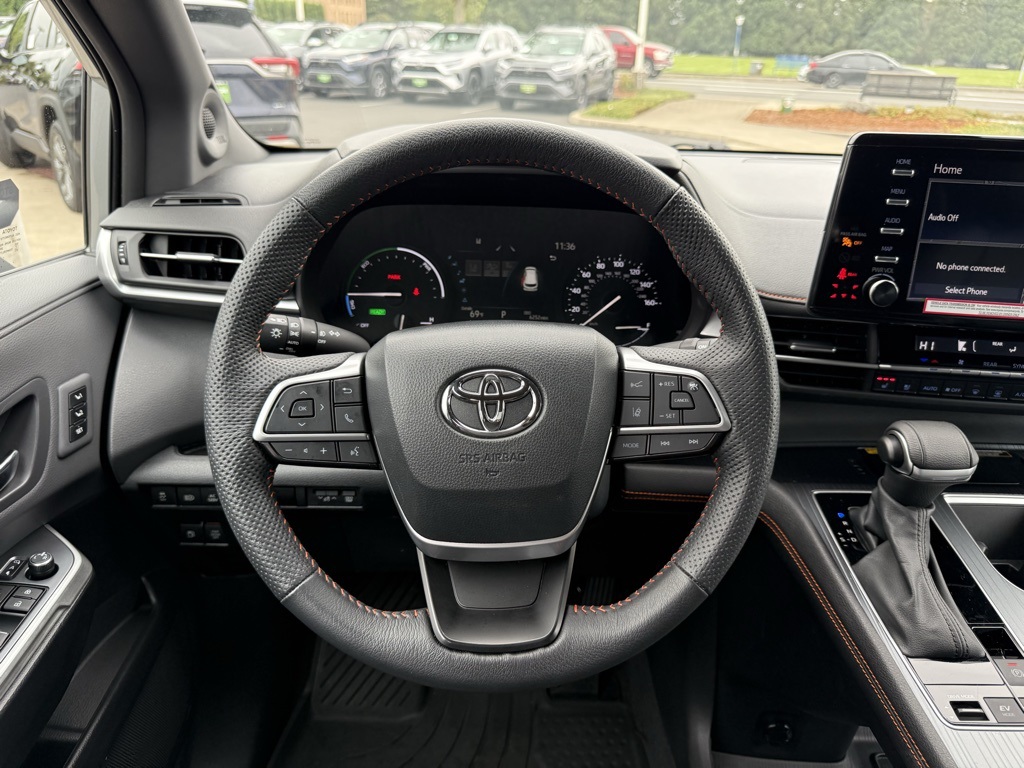 2024 Toyota Sienna XSE photo 14