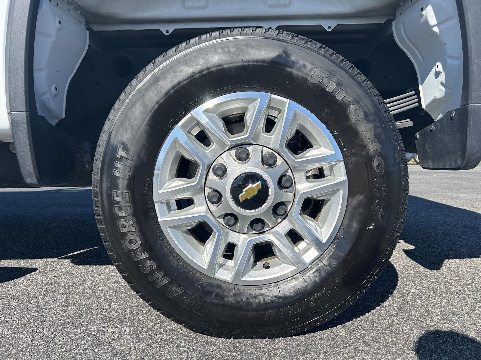 2024 Chevrolet Silverado 2500HD LT photo 7