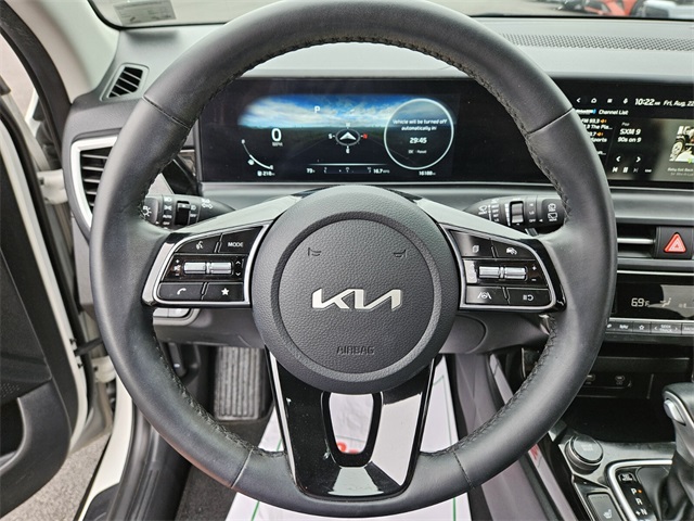 2024 Kia Seltos S photo 23