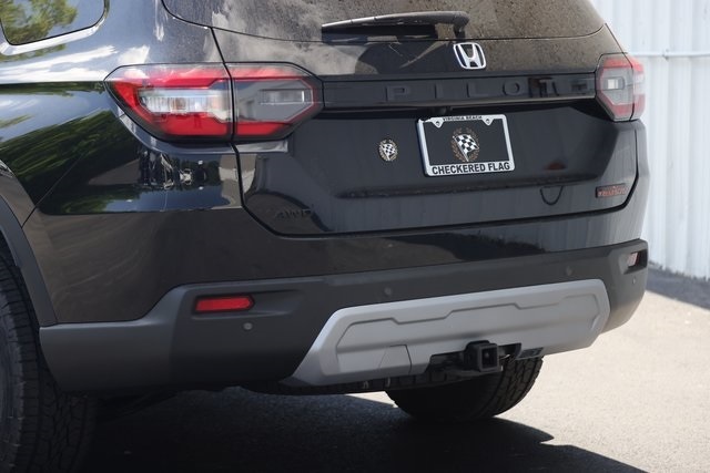 2025 Honda Pilot TrailSport photo 6