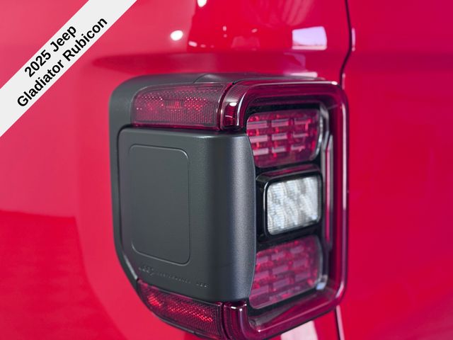 2025 Jeep Gladiator Rubicon photo 11