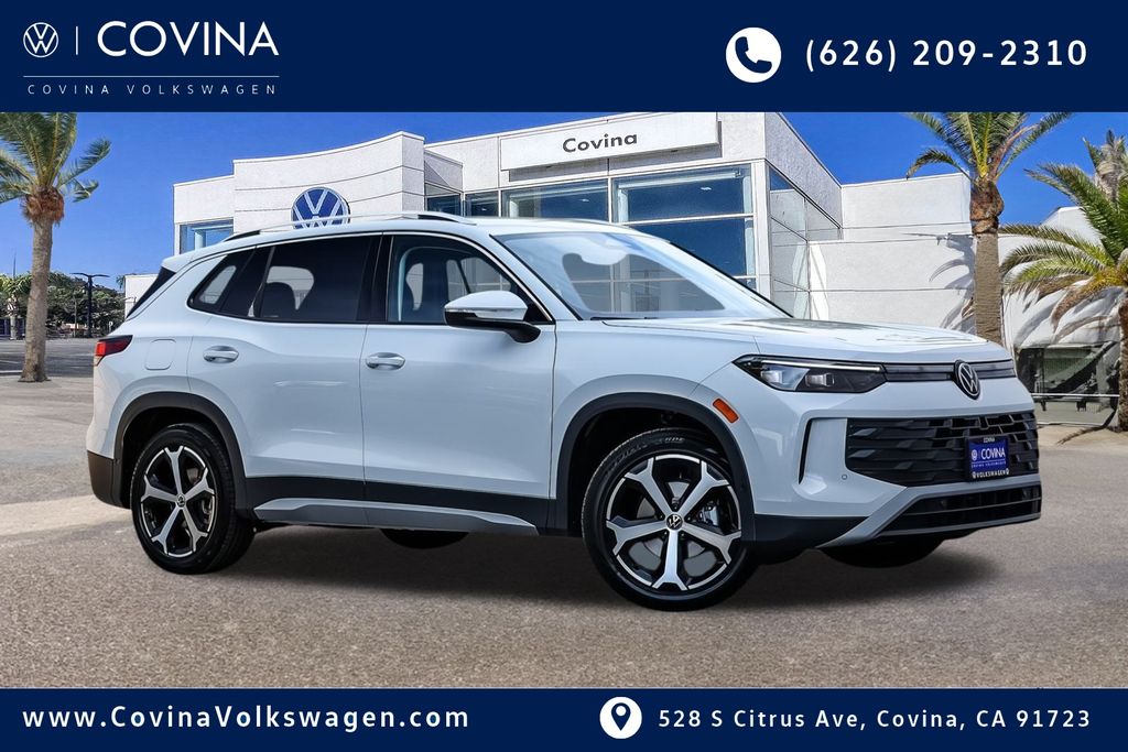 2026 Volkswagen Tiguan SE's photo