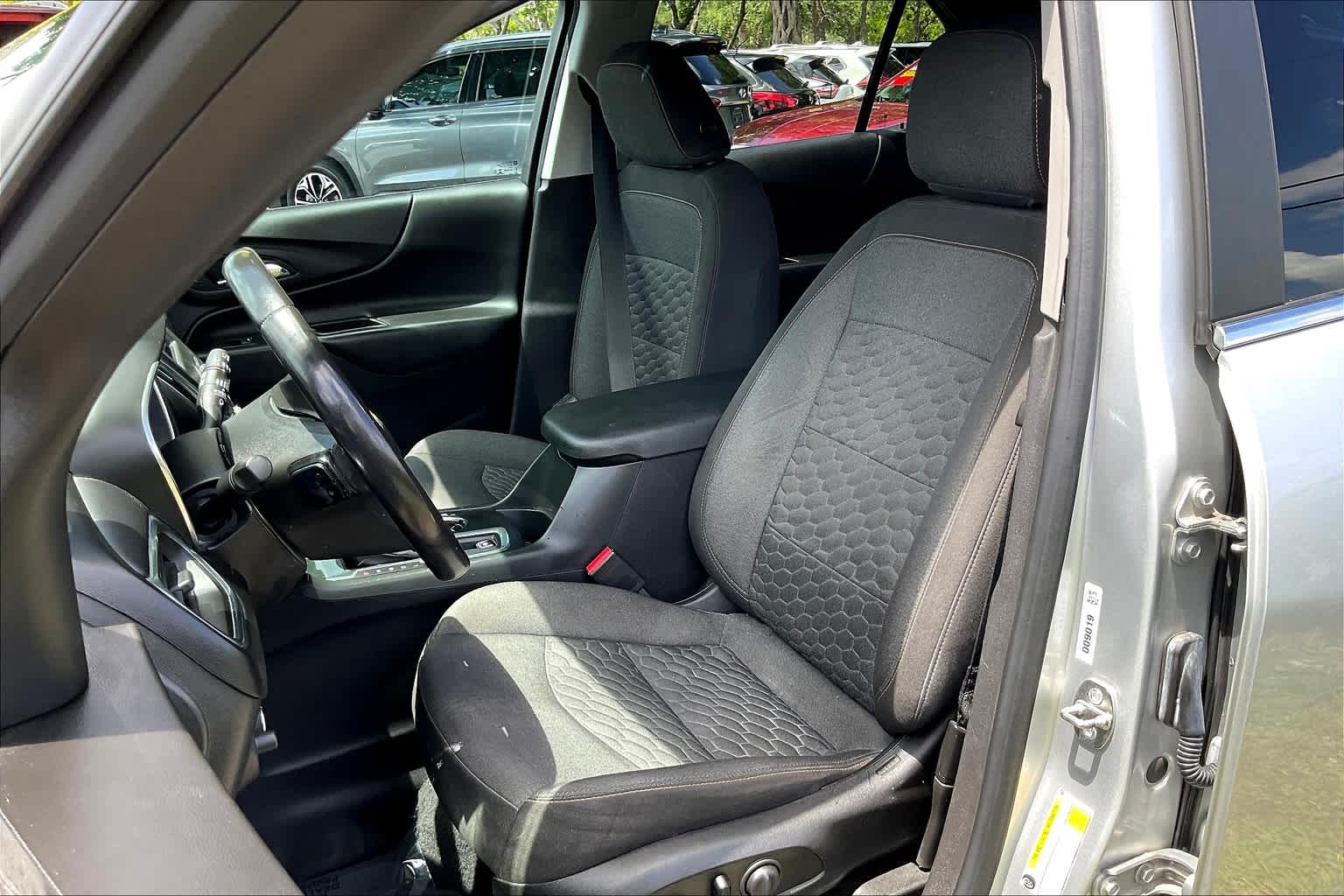 2021 Chevrolet Equinox LT photo 22
