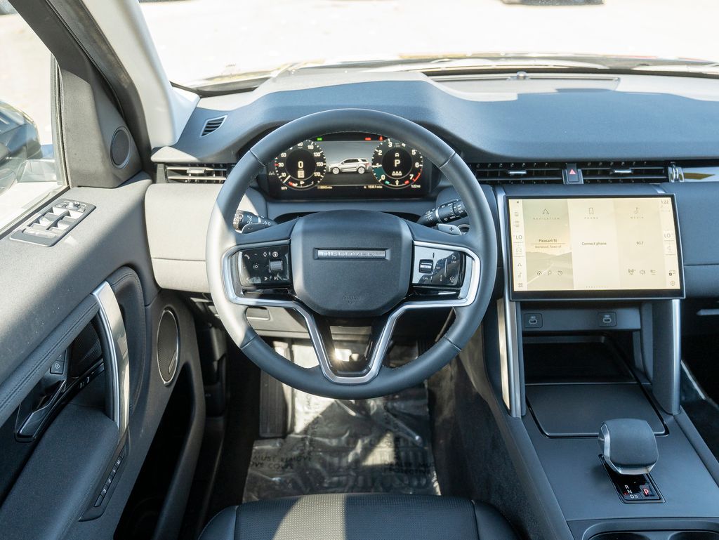 2024 Land Rover Discovery Sport S photo 12