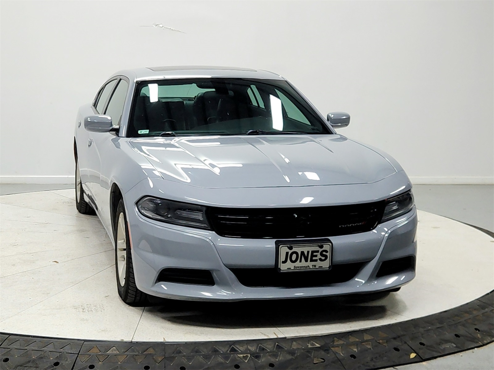 2021 Dodge Charger SXT photo 2