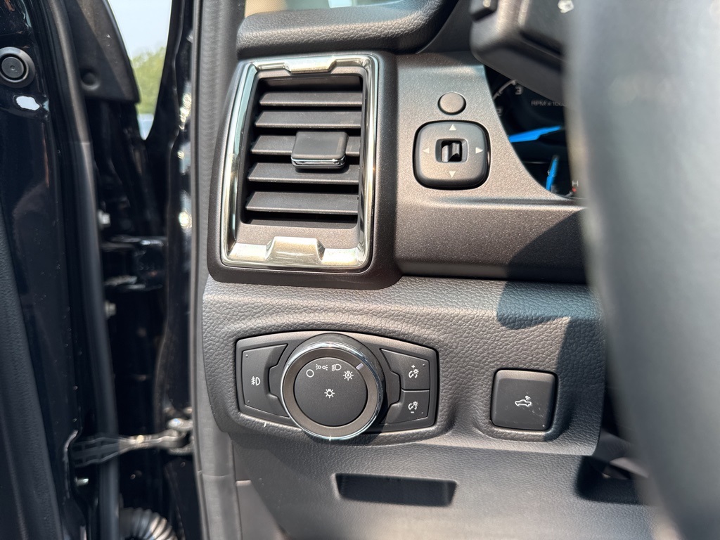 2022 Ford Ranger XLT photo 14