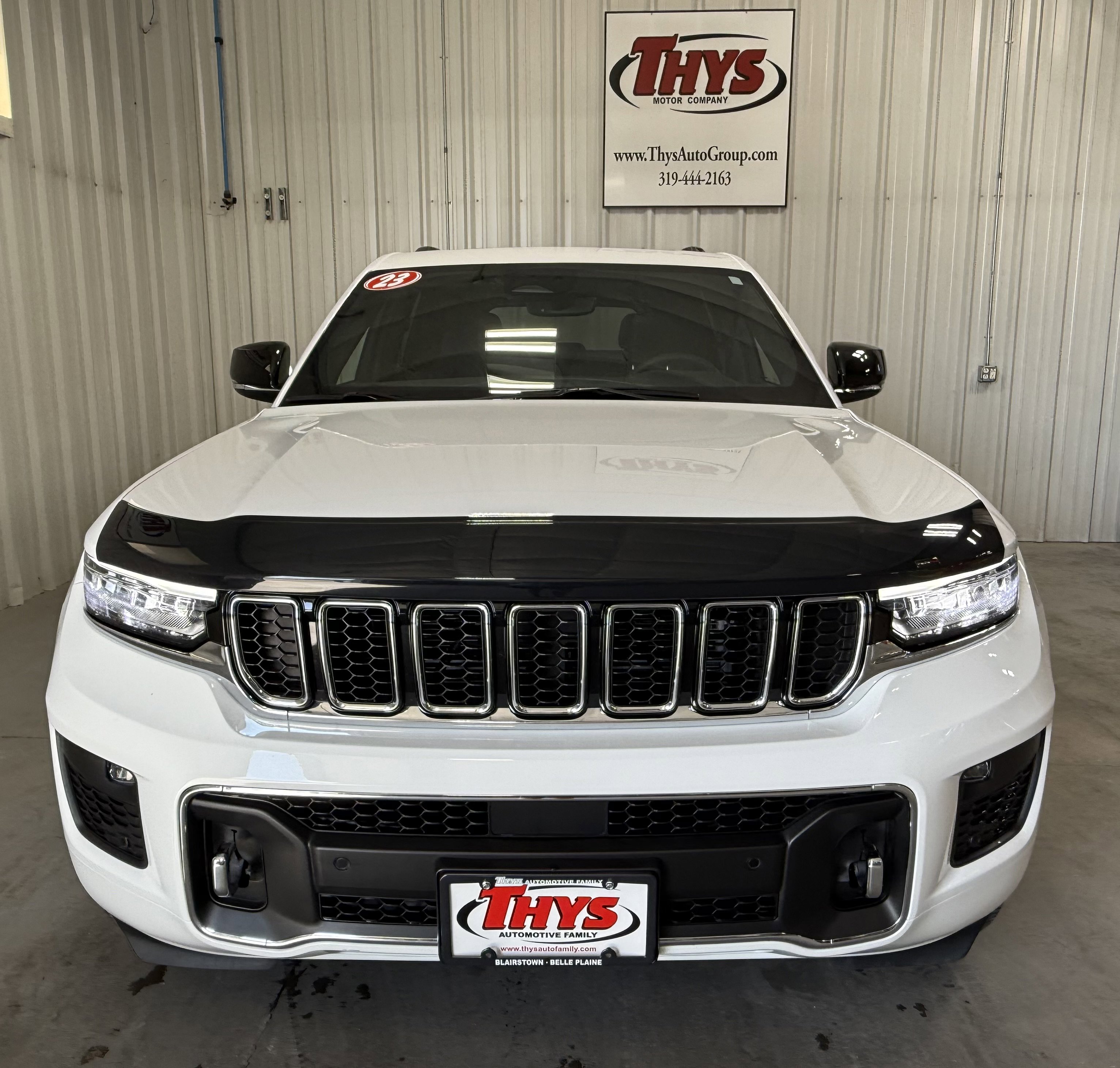 2023 Jeep Grand Cherokee Overland photo 15
