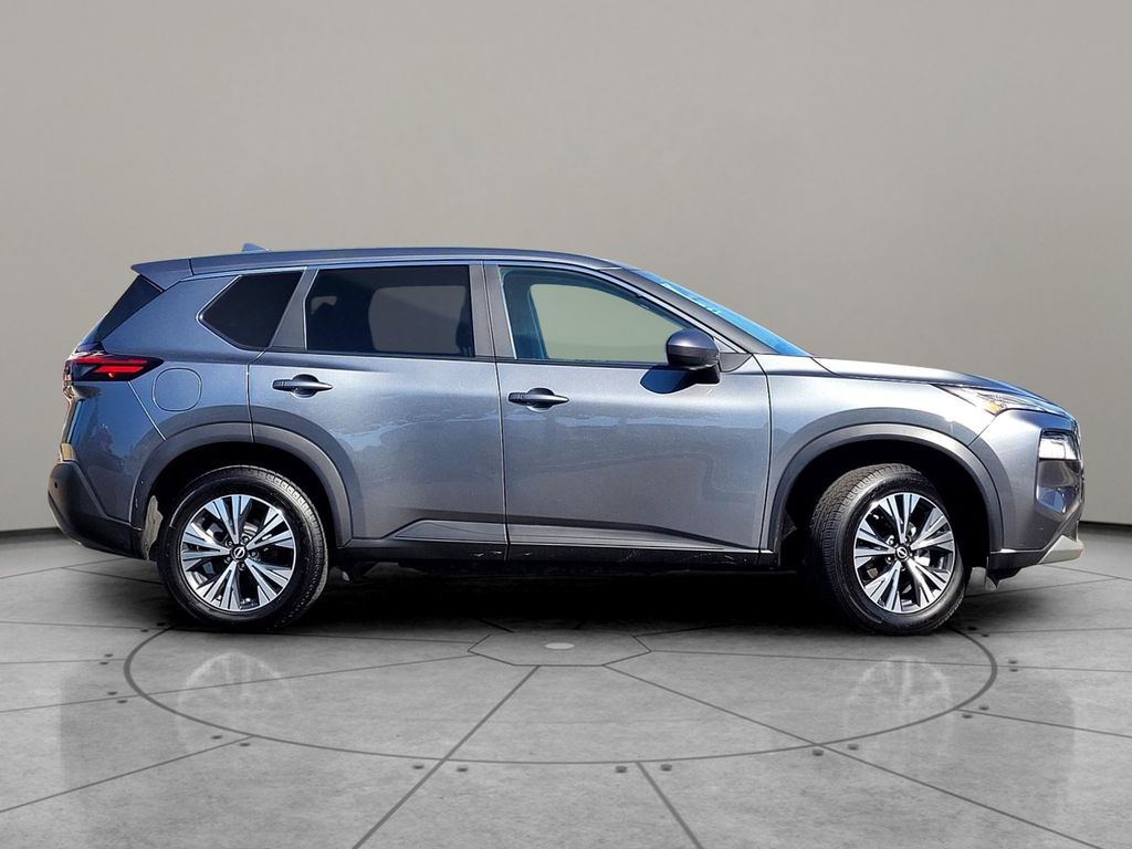 2023 Nissan Rogue SV photo 3
