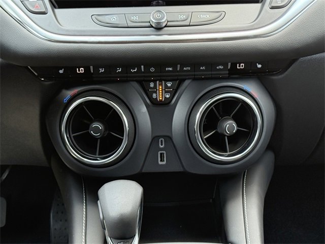 2025 Chevrolet Blazer 2LT photo 24