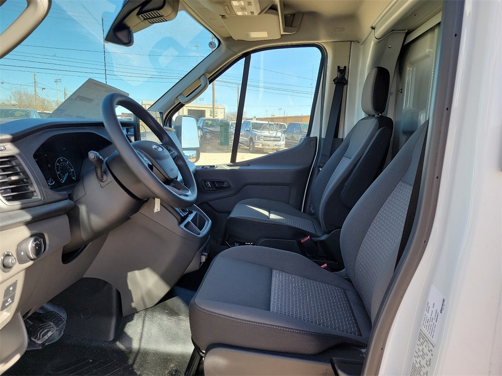 2024 Ford Transit Cutaway photo 13