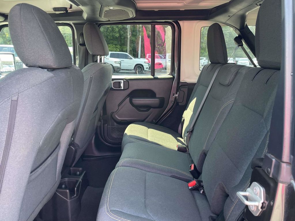 2024 Jeep Wrangler Sport S photo 18