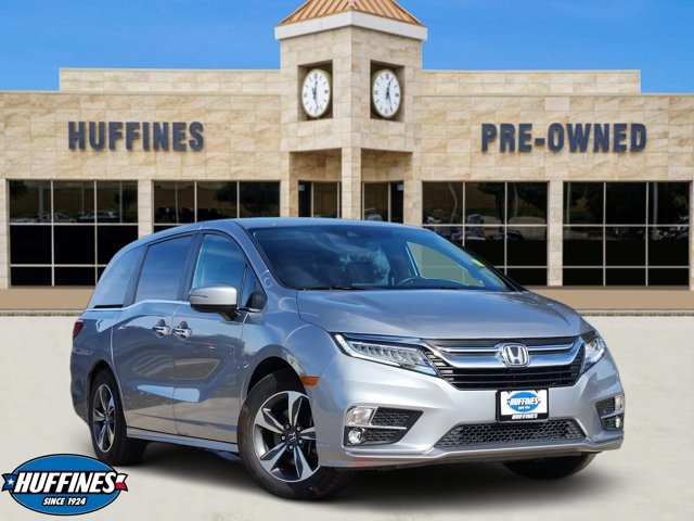 2019 Honda Odyssey Touring's photo