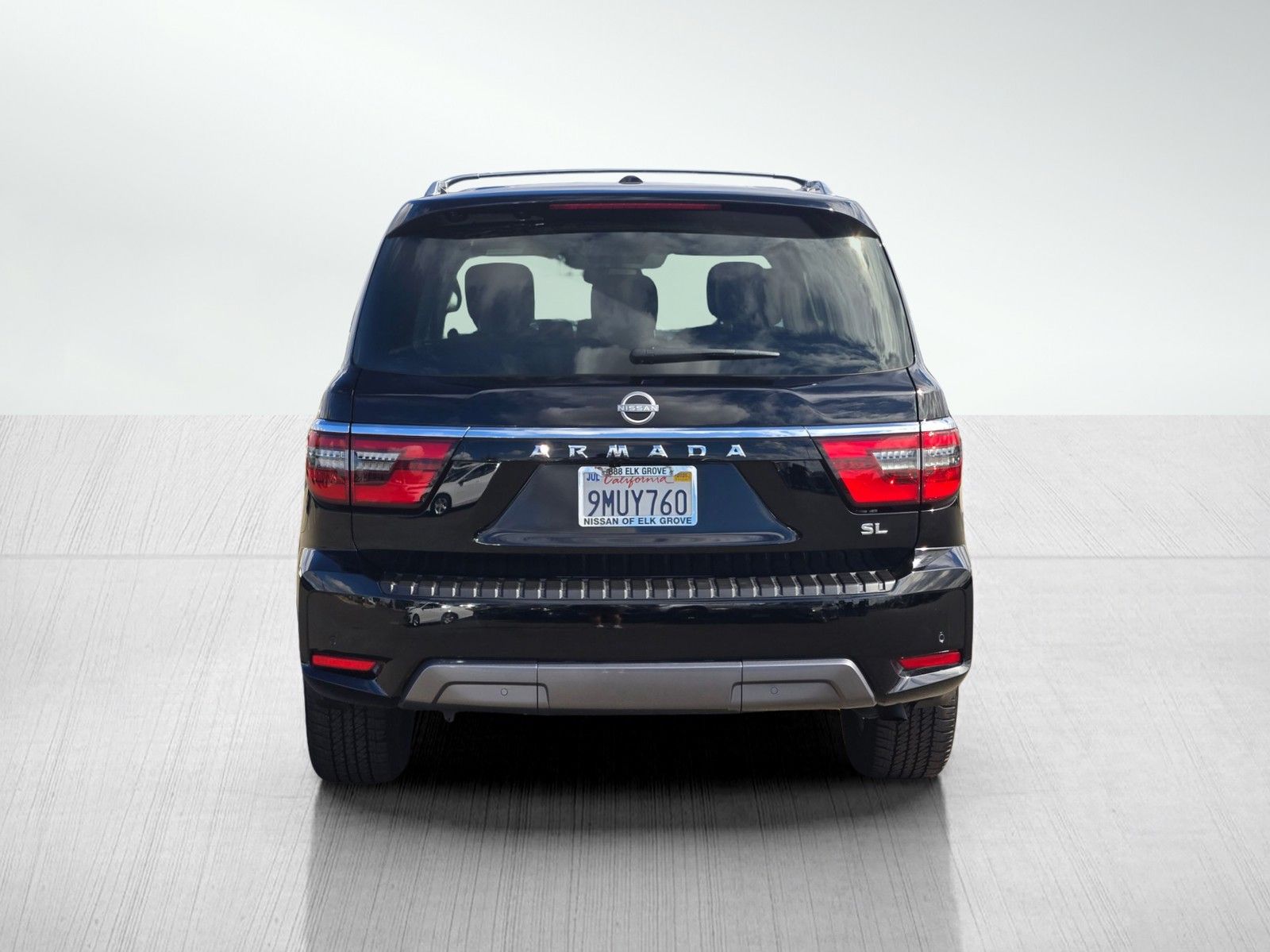 2024 Nissan Armada SL photo 5