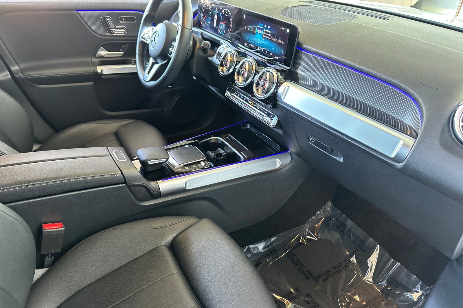 2022 Mercedes Benz GLB 250 photo 13