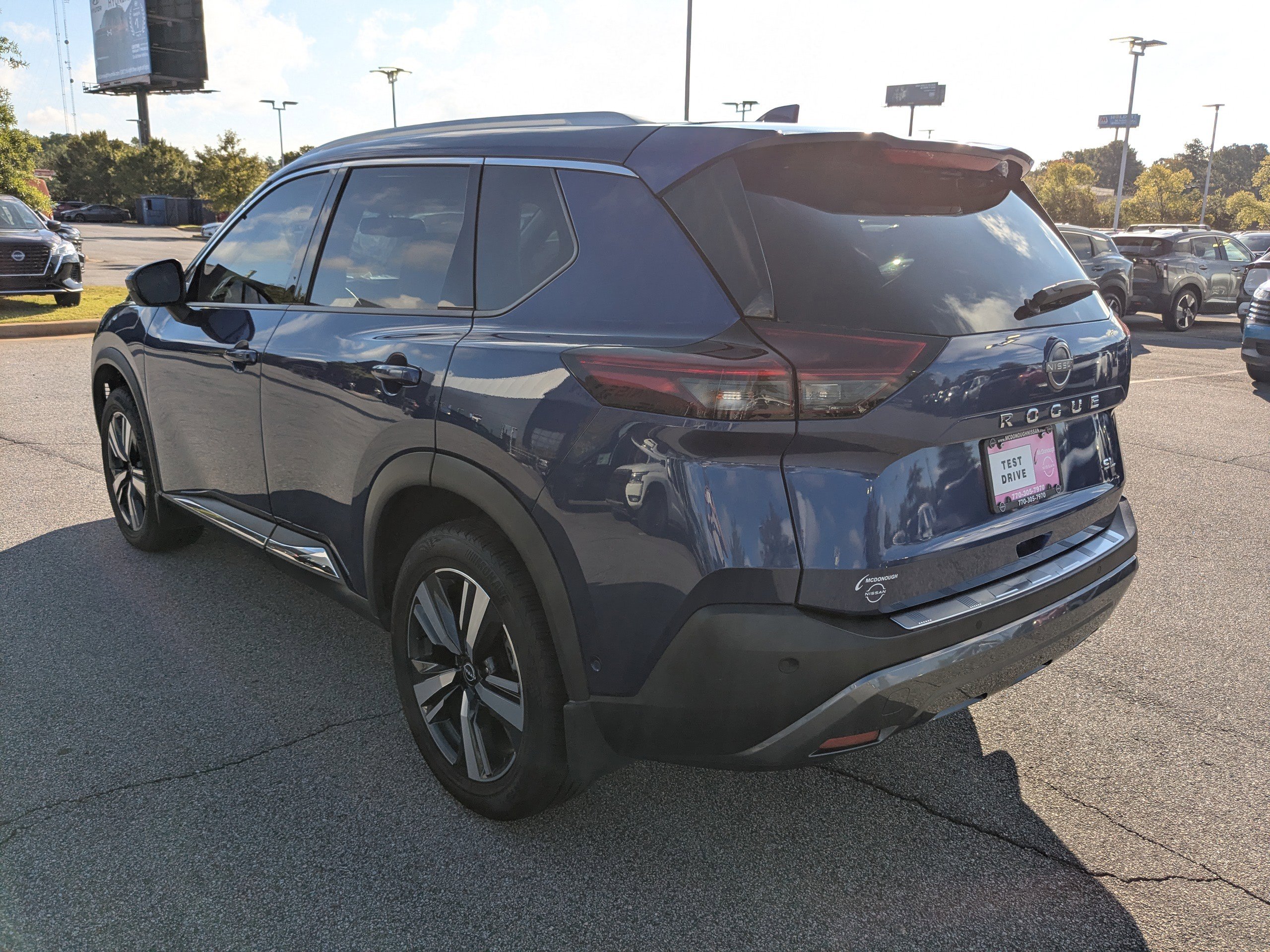 2023 Nissan Rogue SL photo 4
