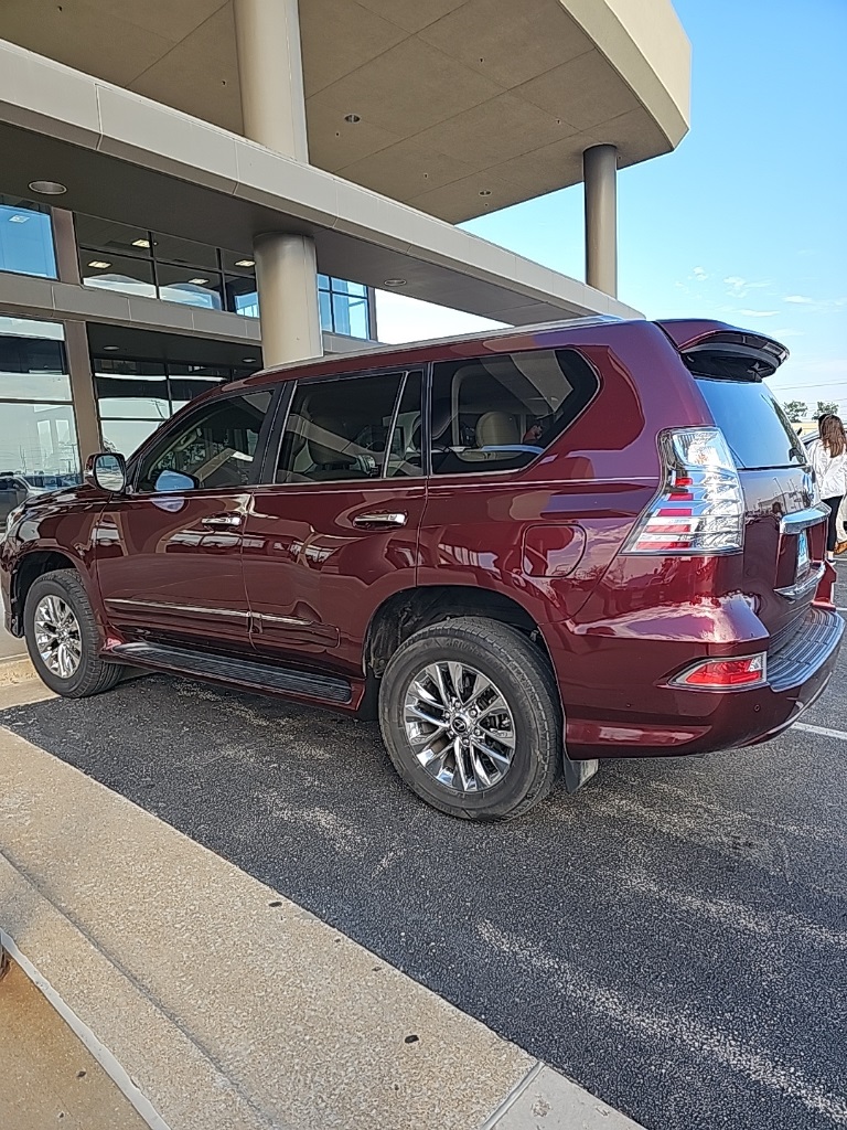 2016 Lexus GX 460 photo 4