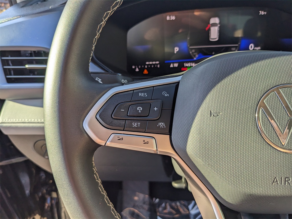 2024 Volkswagen Taos SE photo 28