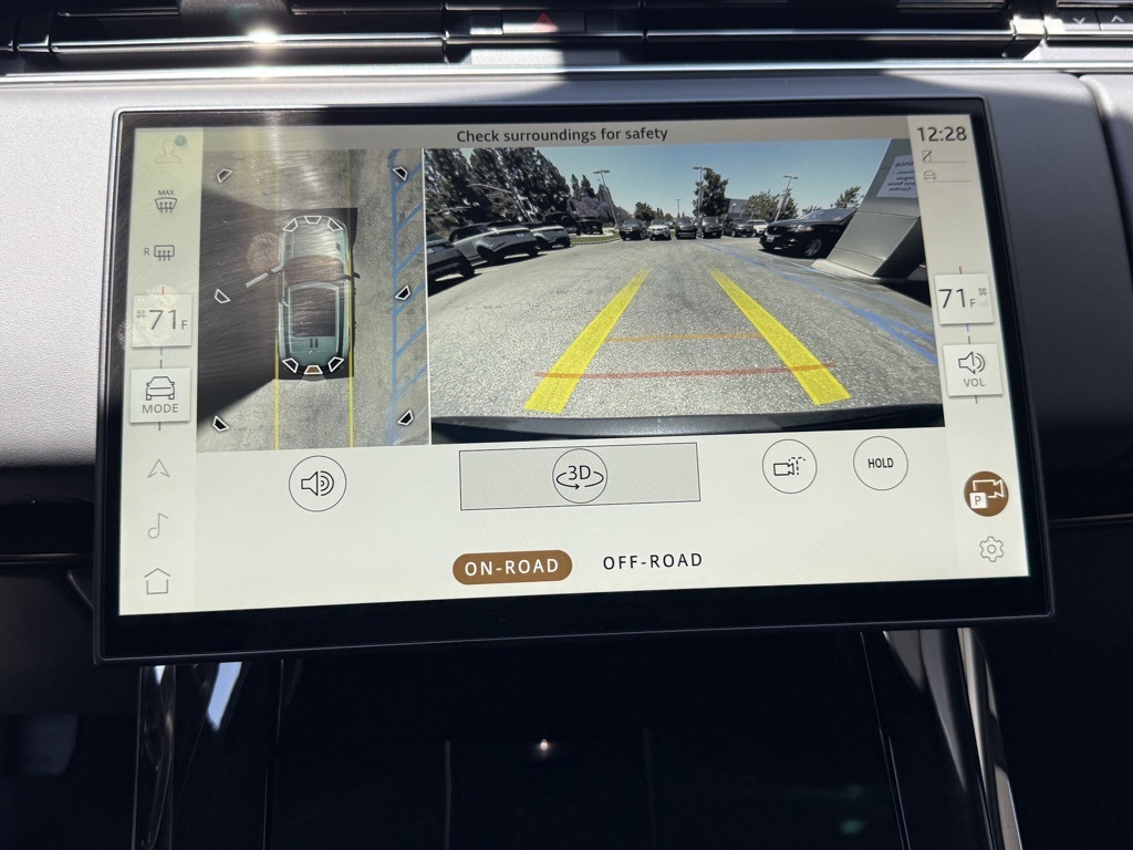 2025 Land Rover Range Rover Sport SE photo 19