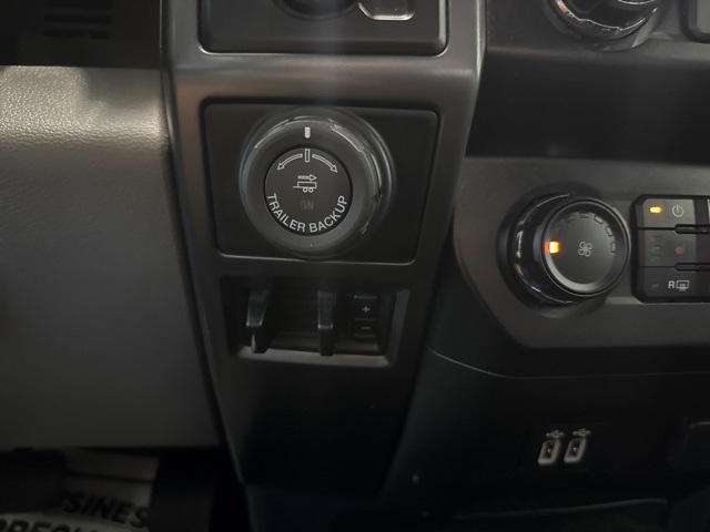 2019 Ford F-150 XLT photo 28