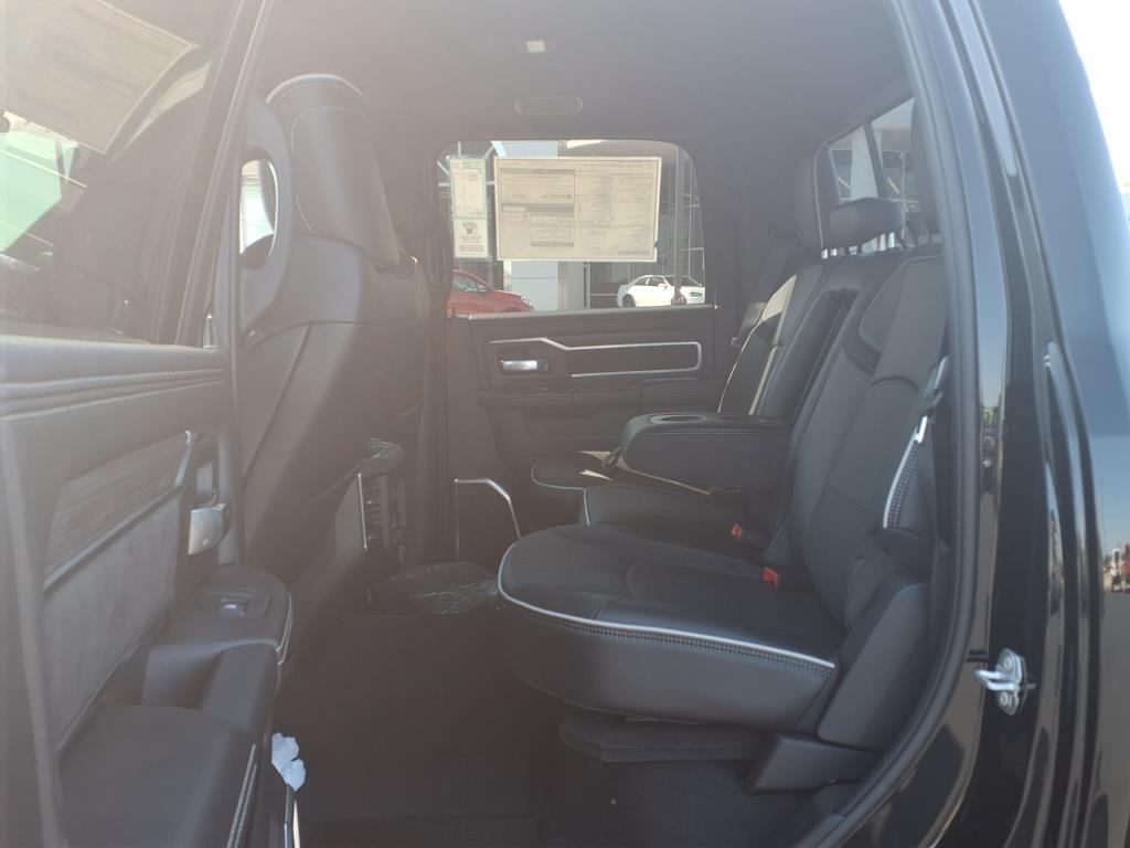 2025 Ram 2500 Laramie photo 17
