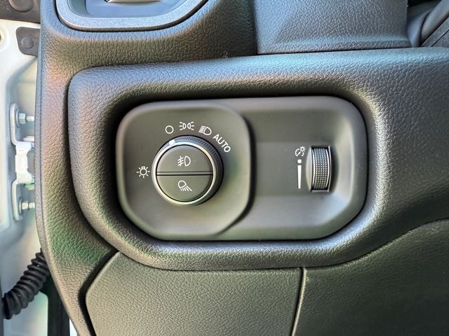 2026 Ram 2500 Tradesman photo 18