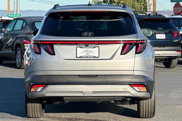 2026 Hyundai Tucson Hybrid Limited photo 4