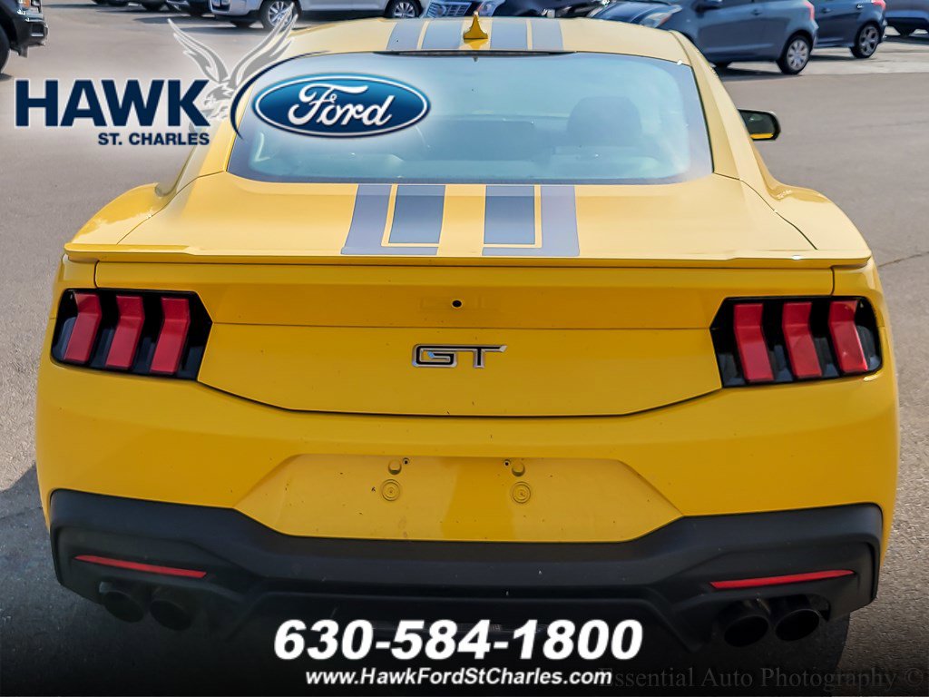 2024 Ford Mustang GT Premium photo 4