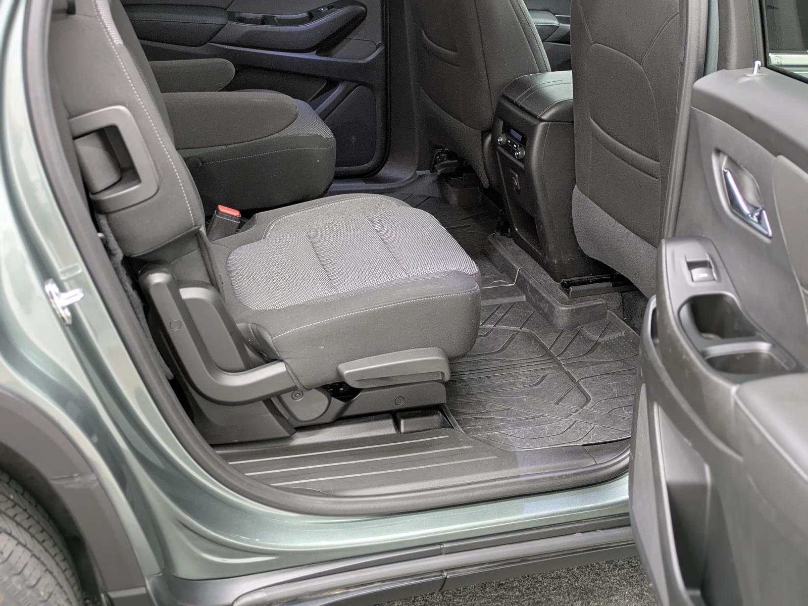 2023 Chevrolet Traverse Cloth photo 24