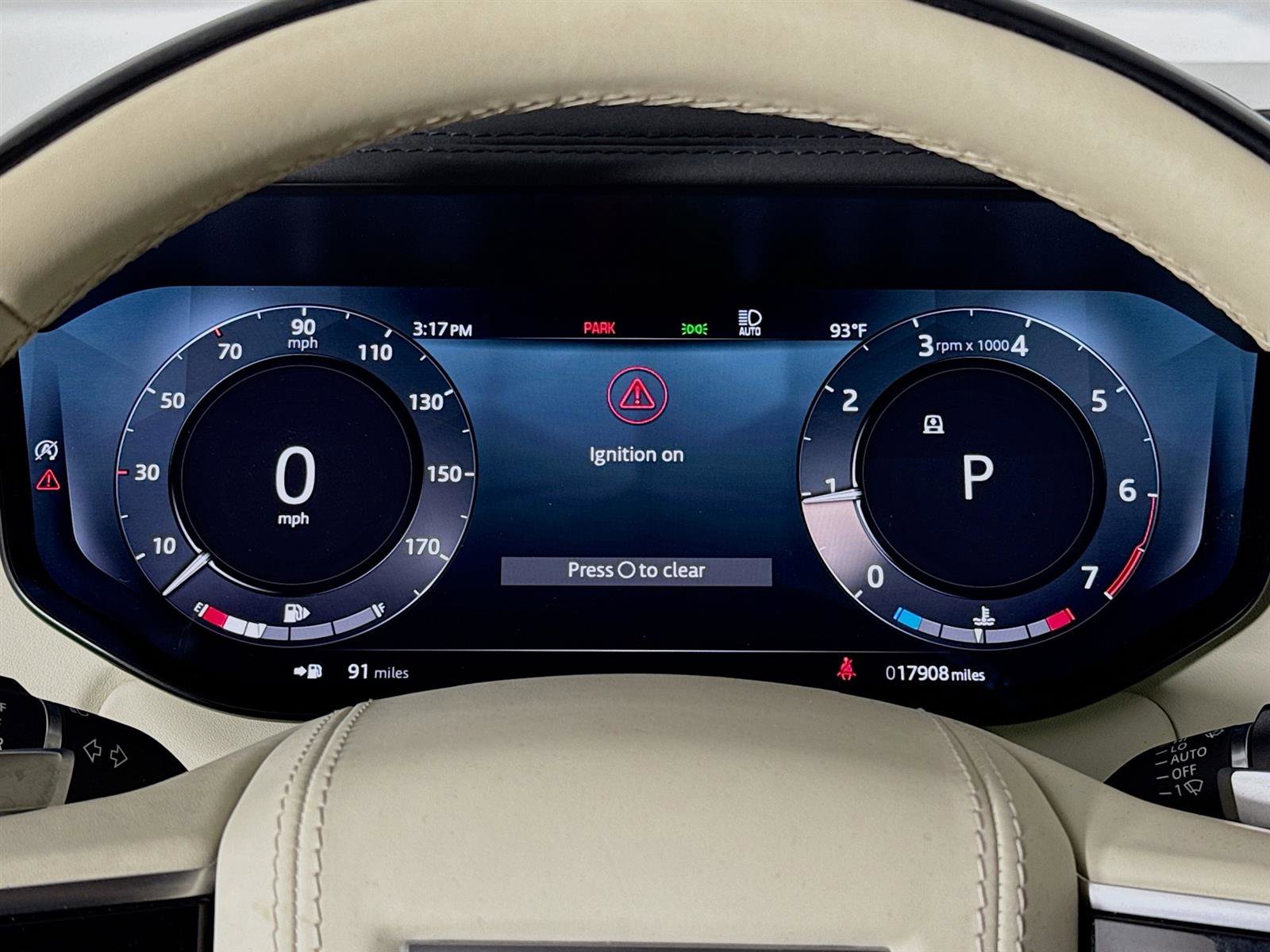 2023 Land Rover Range Rover SE photo 11