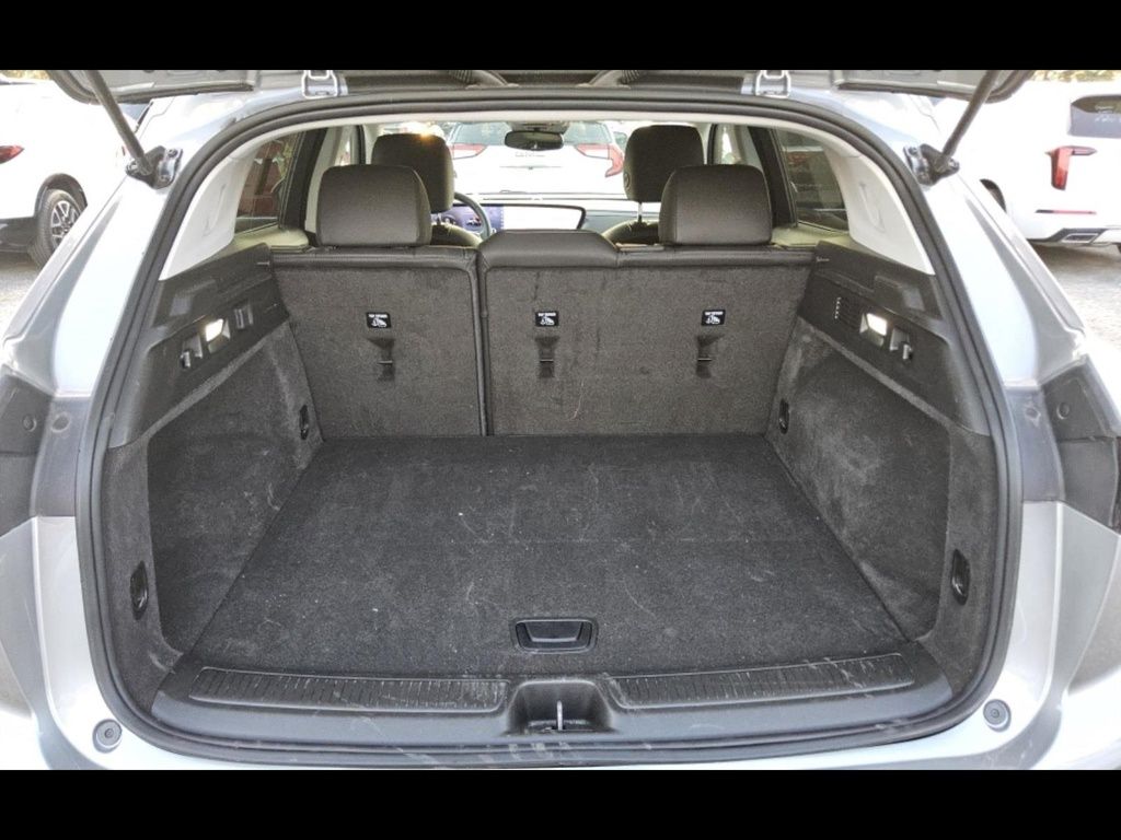 2025 Buick Envision Preferred photo 3