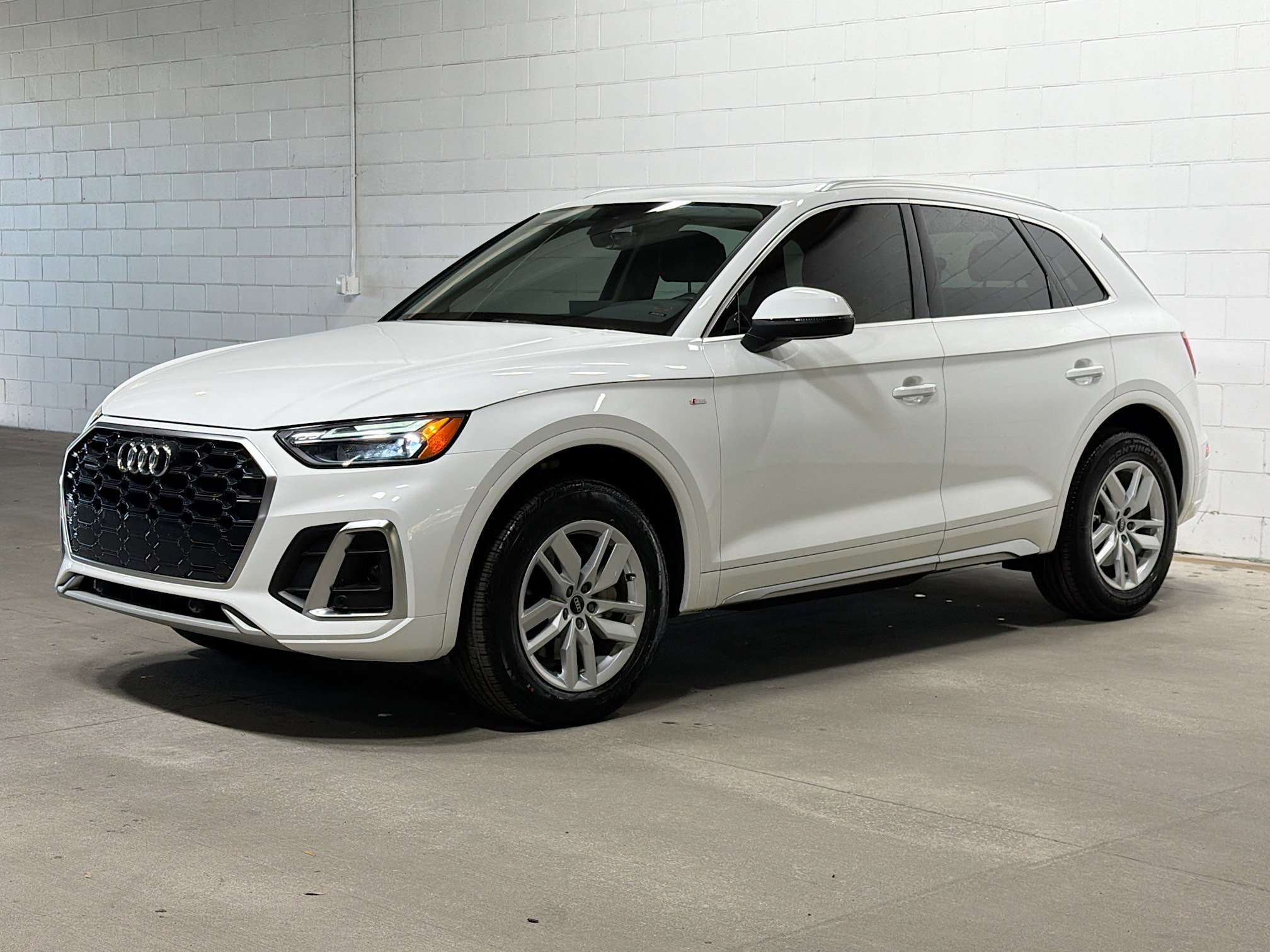 2022 Audi Q5 Premium's photo