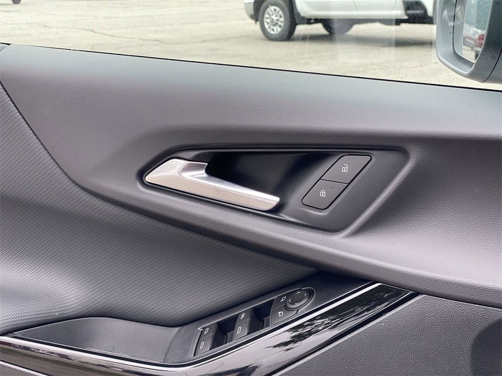 2026 Chevrolet Equinox LT photo 21
