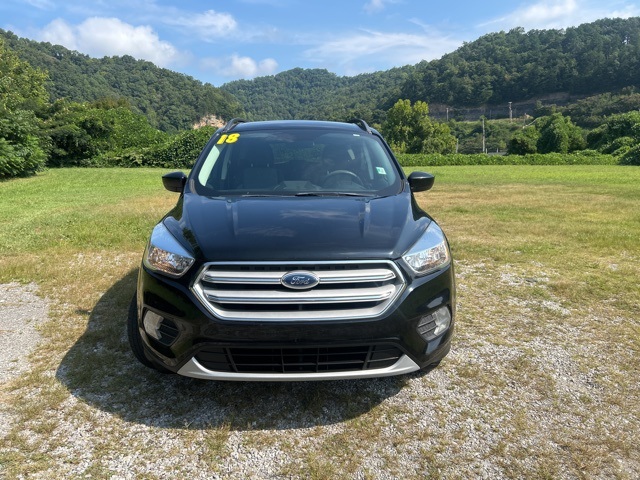 Used 2018 Ford Escape SE with VIN 1FMCU0GD1JUC68832 for sale in Hazard, KY