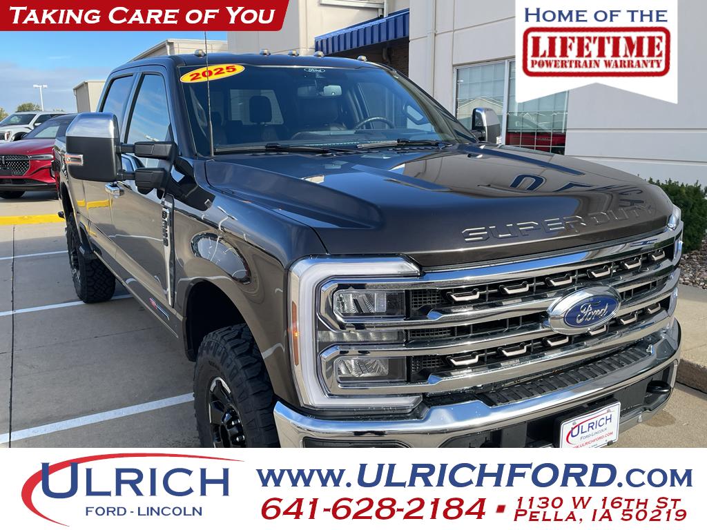 2025 Ford F-350 Super Duty King Ranch's photo